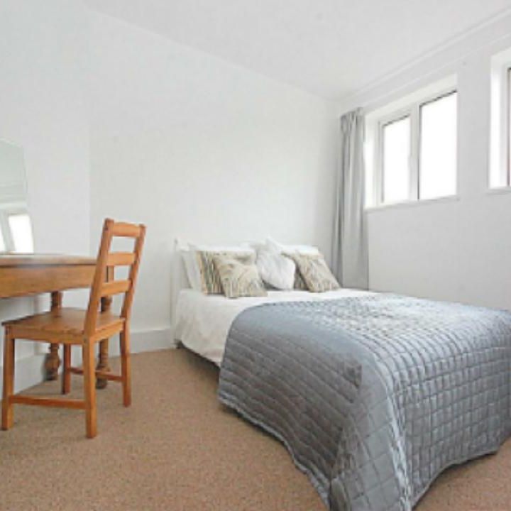 Fantastic bright, peaceful, private maisonette with generous garden in a great Hitchin location. - Photo 1