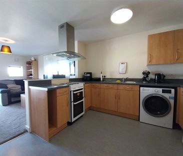 2 bed apartment to rent in Southwell Court, Middlesbrough, TS1 - Photo 3