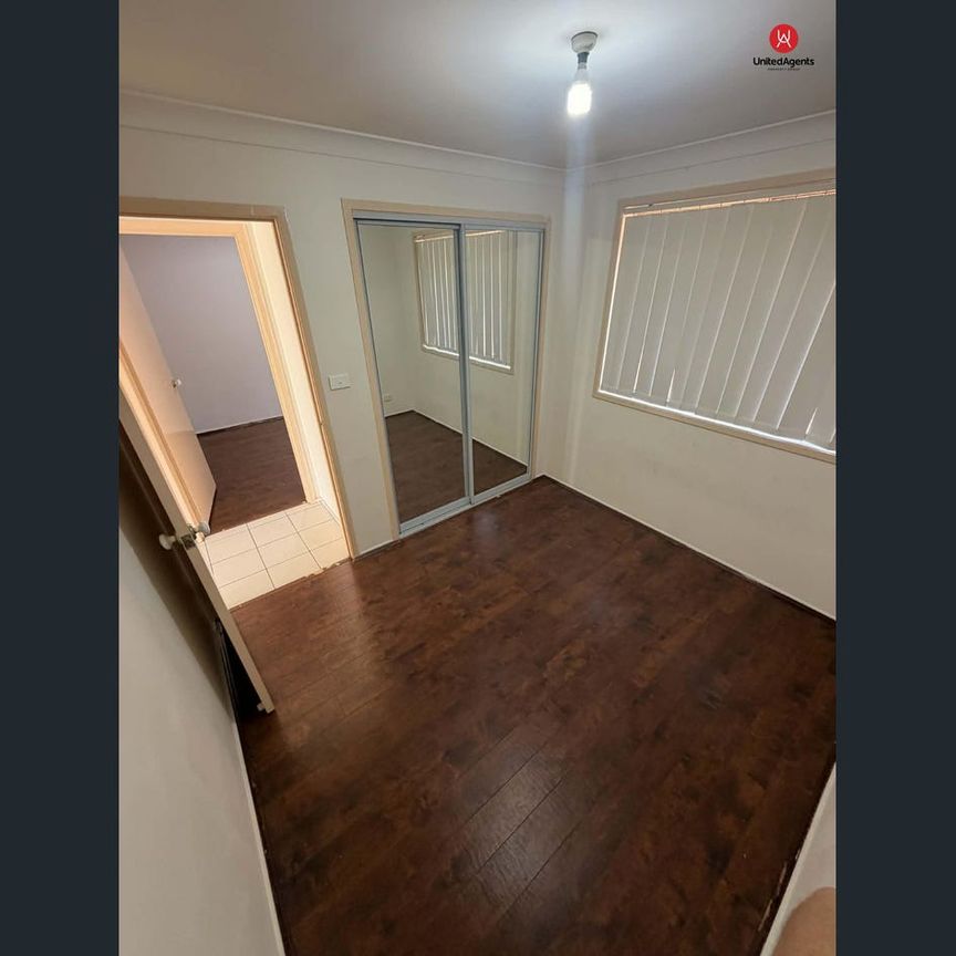 DONT MISS OUT ON THIS GREAT FAMILY - 3 Bedroom Home in Hinchinbrook! - Photo 1