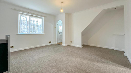 3 bedroom terraced house to rent - Photo 2