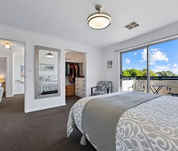 Stylish Two-Storey Home with 2 Living Areas - Photo 4