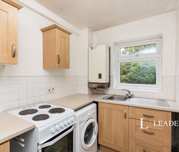 Studio to rent - Photo 6