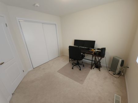 For Lease - 64 Tilbury Street, Woolwich, Ontario - Photo 4