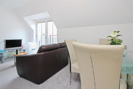 1 bedroom flat to rent - Photo 3