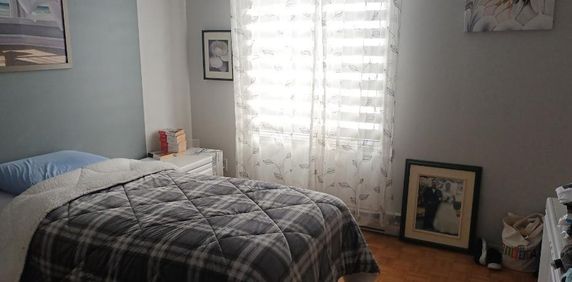 TERREBONNE 4 1/2 1ER MAI 1ER ÉTAGE AVEC PARKING - Photo 2