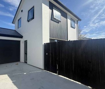 Modern Comfort in a Convenient City-Fringe Location - Photo 5