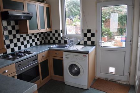 Stewart Road, Hunters Bar, Sheffield - Photo 4