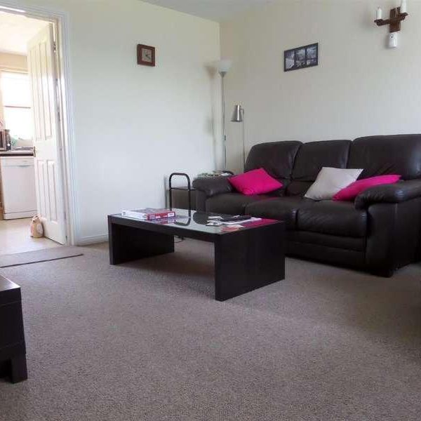 Standen Way, St Andrews Ridge, SN25 - Photo 1