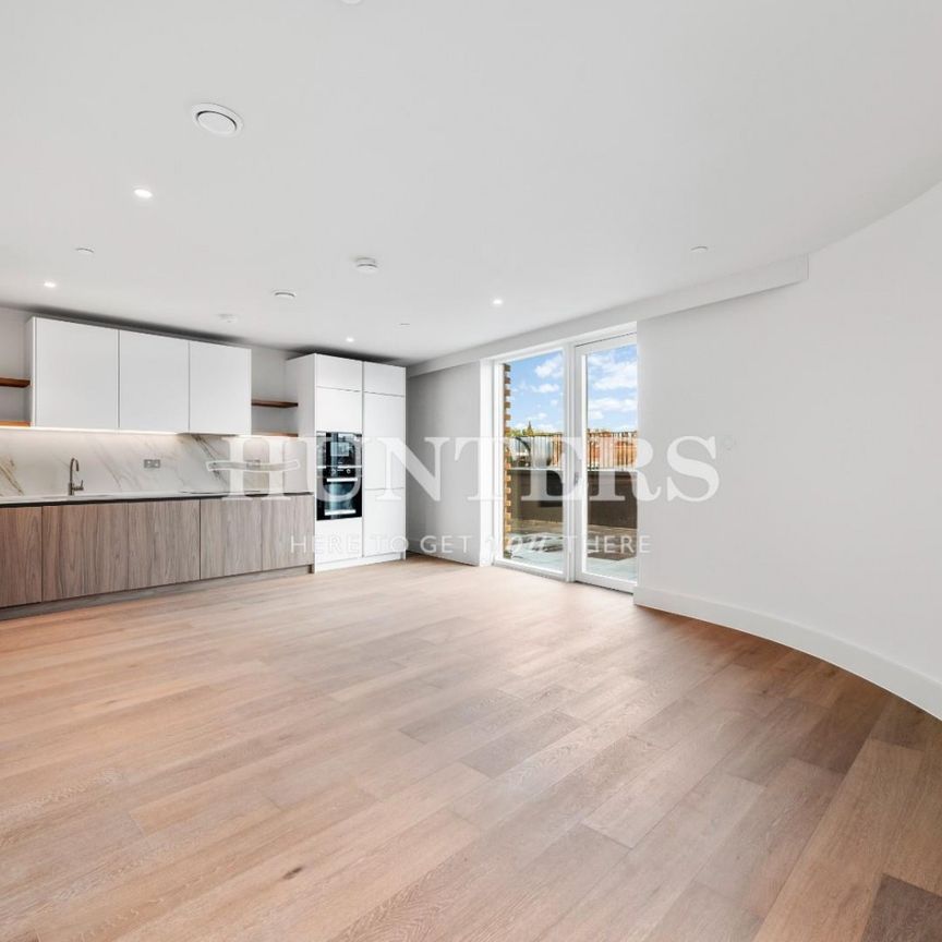 2 bedroom Flat To Let Total Size: 880 SQ FT - Photo 1