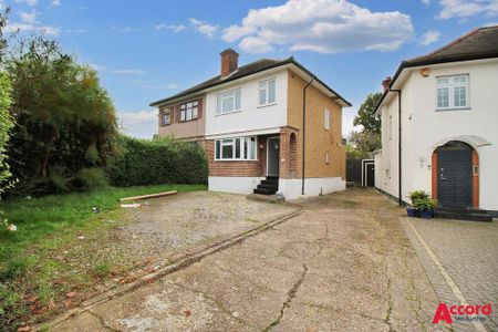 3 bedroom semi-detached house to rent - Photo 5