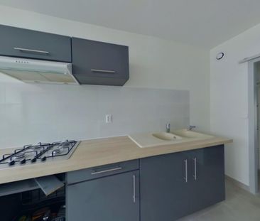 Location Appartement 2 pièces 58m² POITIERS 86000 - Photo 3