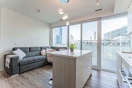For Lease - 15 Queens Quay N/A Unit# 923, Toronto, Ontario - Photo 4