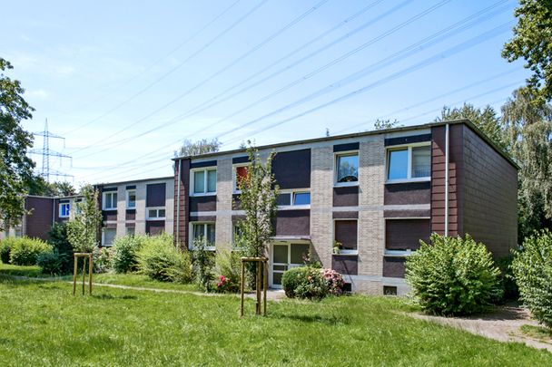 Moderne 3-Zimmer-Wohnung mit Balkon in Duisburg Wehofen! - Photo 1