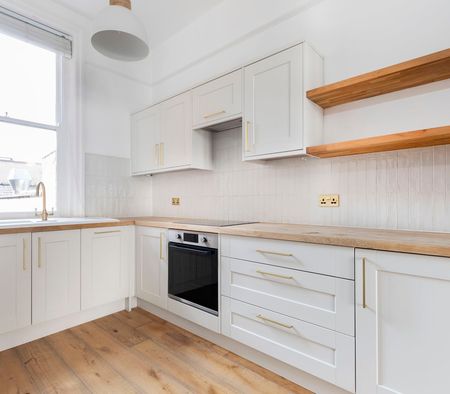 Cambray Place, Cheltenham GL50 1JP - Photo 3