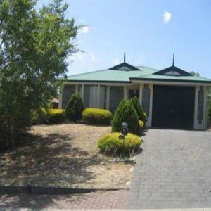 3 Bedroom Home in Seaford Rise - Photo 3