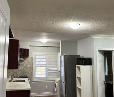 For Lease - 1017 Weston Road Unit# Upper Unit, Toronto, Ontario - Photo 3