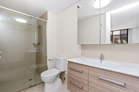 Executive City Living! - Photo 5