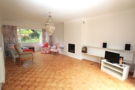 4 Bedroom Detached House, Chester - Photo 3