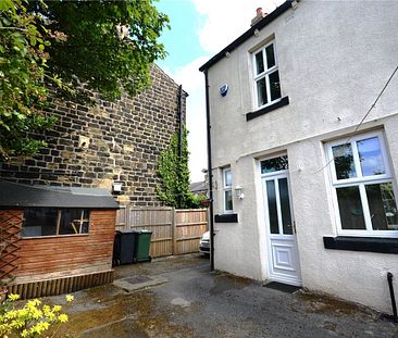 19, Salisbury Place, Calverley, Pudsey, West Yorkshire, LS28 5PX - Photo 1