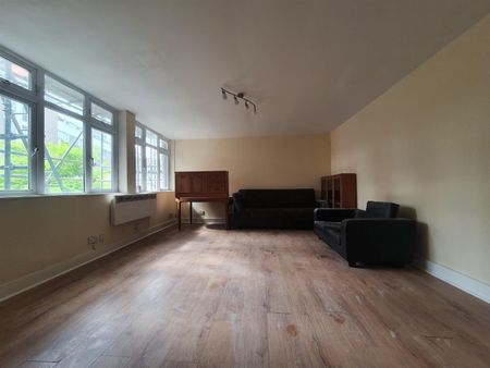Atlantic Lodge 184-186 South Street, Romford RM1, London - Photo 5
