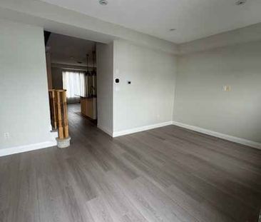 For Lease - 2220 Queensway Drive Unit# 11, Burlington, Ontario - Photo 4