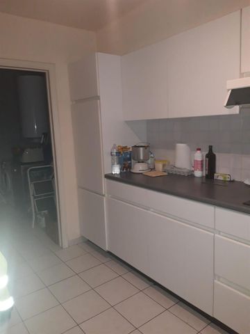 Appartement - Te huur - Photo 3