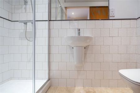 14 Orchard Terrace, Huddersfield, HD4 - Photo 3