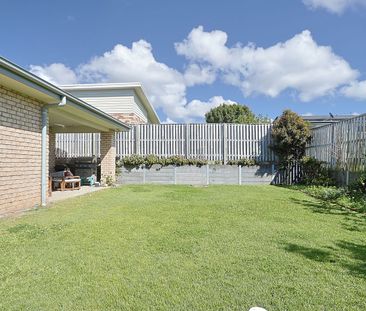 Well-Maintained Modern Home for Lease in Coomera - Photo 1