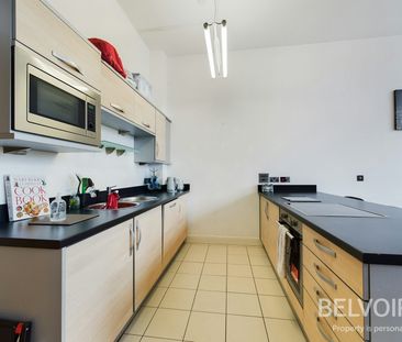 Duplex to rent on - Photo 2