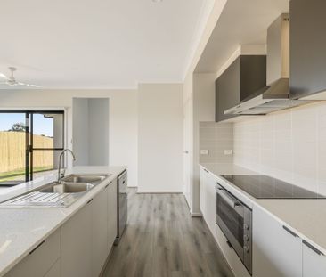 43 Jacana Street - Photo 2