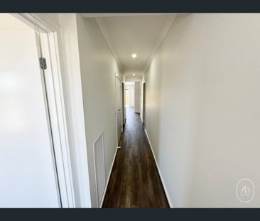 47 Rice Flower Crescent, Strathtulloh, Vic 3338 - Photo 6