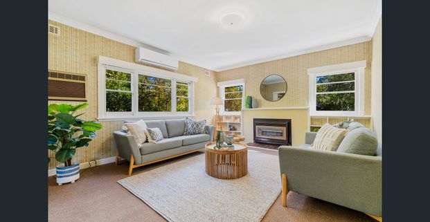 Three Bedroom Home in Prime Mitcham Location - Photo 1