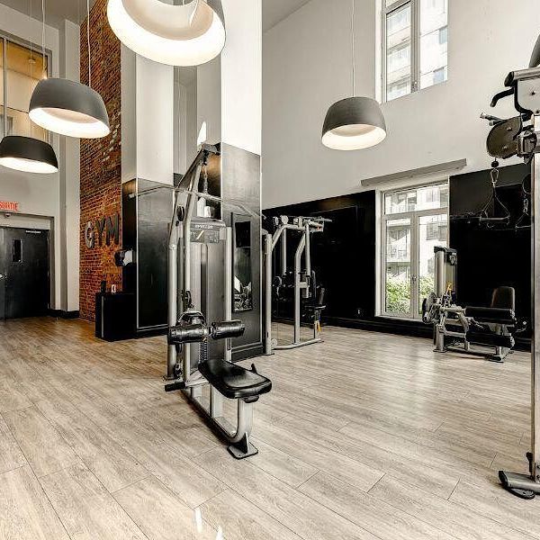 Le Shaughn - Photo 1