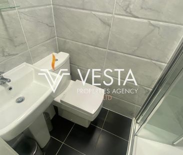 1 bedroom in a house share to rent - Photo 3