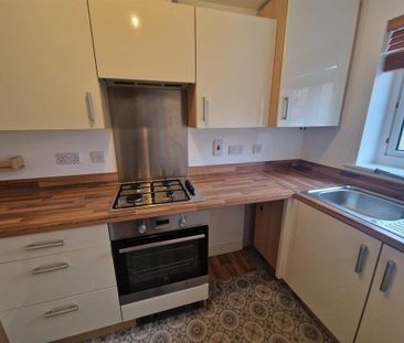 2 bedroom terraced house to rent - Photo 5