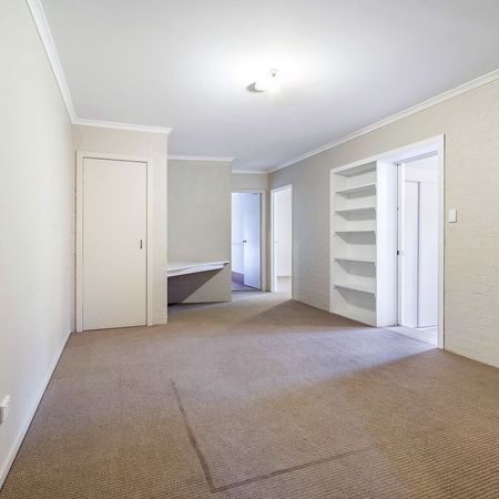 MULTI LEVEL FAMILY HOME - Photo 5