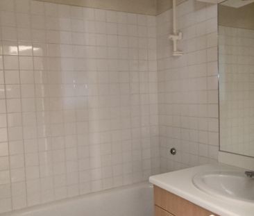 Location Appartement 3 pièces 66m² GRENOBLE 38100 - Photo 5