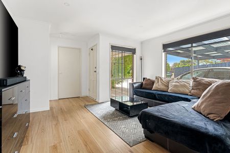 Stylish Living in a Prime Location - Photo 2