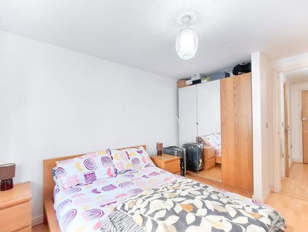 Rosemoor House, West Ealing London W13 - Photo 5