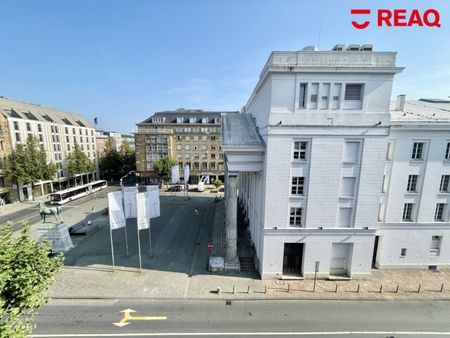 Wohnen am Theaterplatz: Möblierte 1-Zimmer-Wohnung mit Einbauküche! - Photo 3