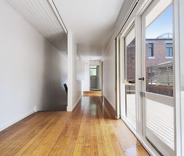 17 Emerald Hill Place, South Melbourne VIC 3205 - Apartment For Ren... - Photo 3