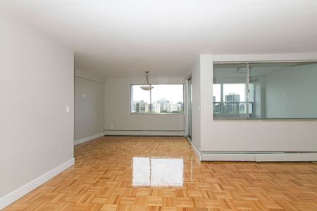 For Lease - 9 Deer Park Crescent Unit# 1706, Toronto, Ontario - Photo 4