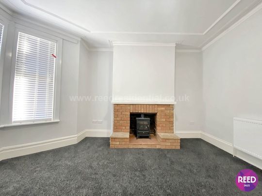 Hainault Avenue, Westcliff On Sea - Photo 1