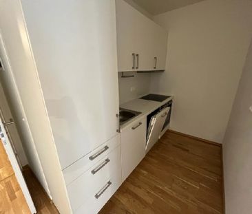 WINTERAKTION – Erster Monat Mietfrei! Moderne 2-Zimmerwohnung mit B... - Photo 2