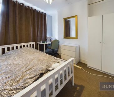 5 bedroom terraced house to rent - Photo 1