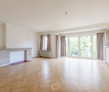 Ruim en centraal gelegen appartement met prachtig uitzicht op het stadspark - Foto 2