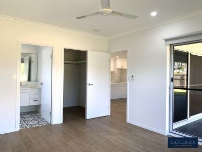 Stunning and Spacious 4-Bedroom Home in Serene Cannon Valley - Photo 5