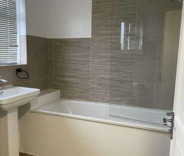 East Street, Epsom, Epsom, KT18 - Photo 2