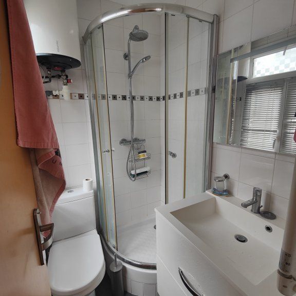 STUDIO A LOUER - PARIS 9EME ARRONDISSEMENT Rochechouart 5 - 15.46 m - 634 € - Photo 1