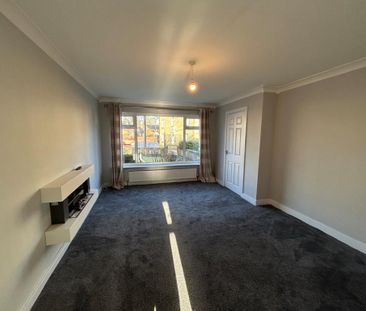 3 bedroom semi-detached house to rent - Photo 2